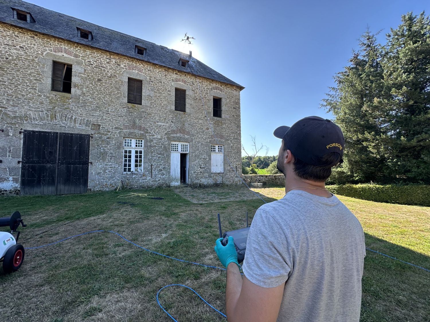 Nettoyage de panneaux solaire par DRONE 